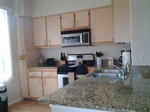 Sonoran Suites Of San Diego Виста Екстериор снимка